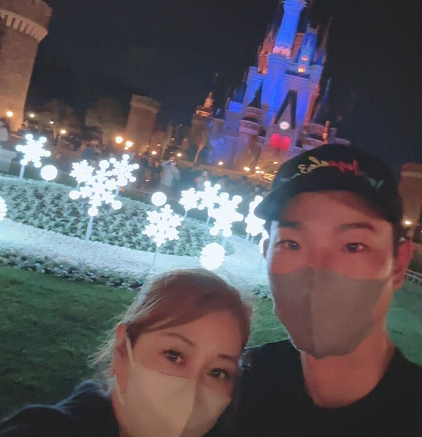 小伙爱上大21岁的同学亲妈，砸千万买房猛追成功！秒变继父和4外孙的外公…（组图） - 13