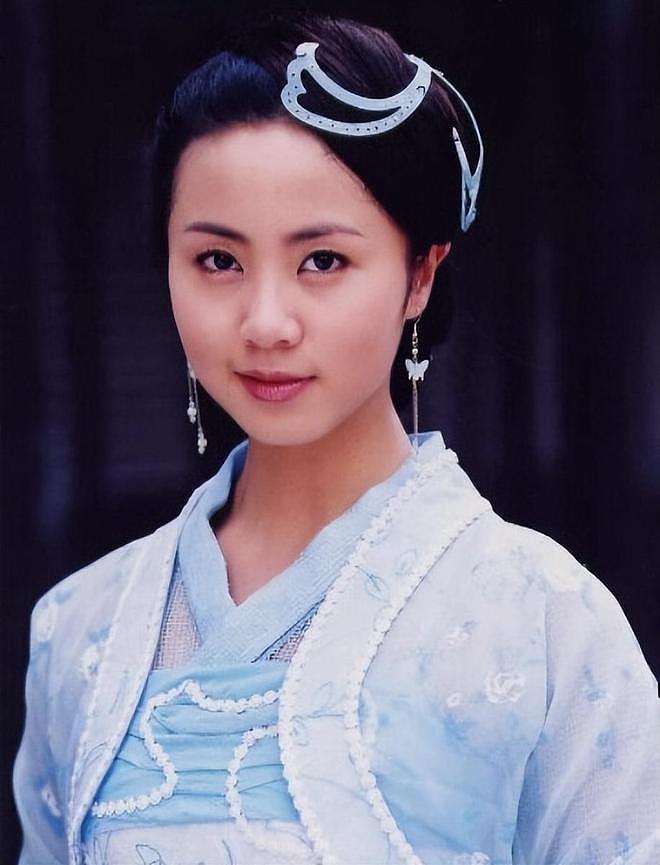 黄多多颜值被赞,孙莉功不可没:曾经的唐人一姐,年轻时到底多美(组图) - 15
