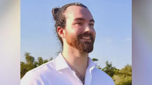 查理·柯克遇害:曾与其辩论的剑桥大学生谴责枪击事件(组图) - 4