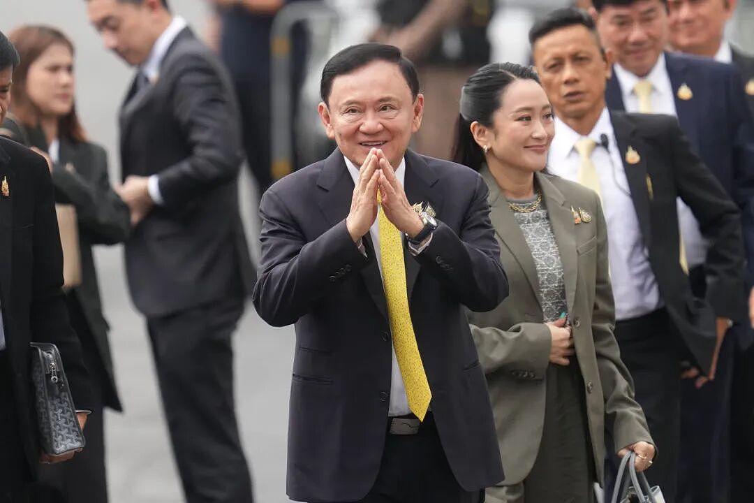 泰国政坛洗牌:大麻推手上台,他信王朝落幕?(组图) - 1