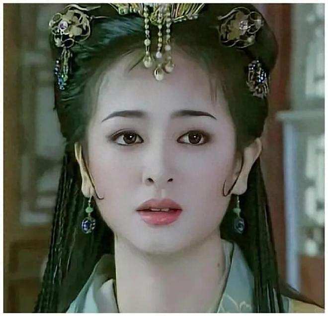 “自带苦相”的5位女星越看越丧,五官漂亮却演啥都苦情,太吃亏(组图) - 1