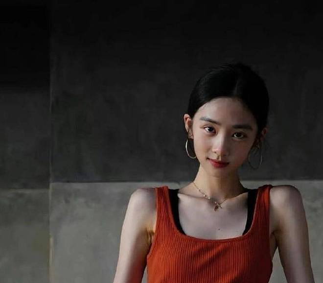 黄多多颜值被赞,孙莉功不可没:曾经的唐人一姐,年轻时到底多美(组图) - 39