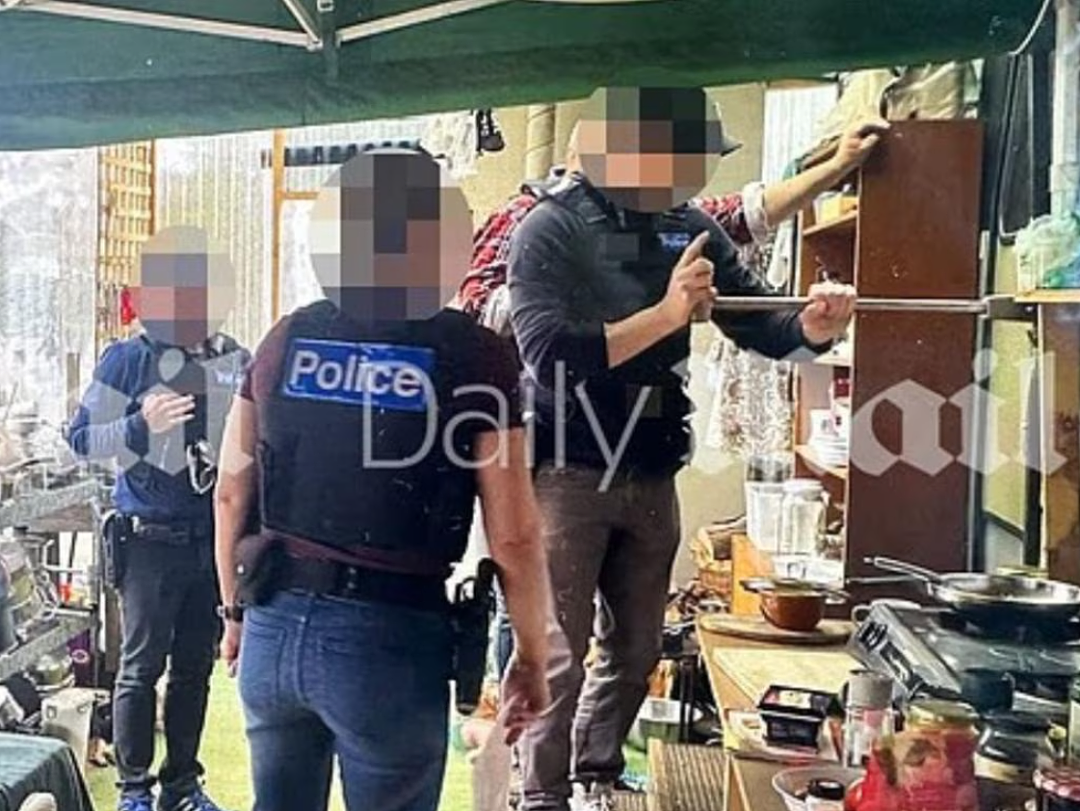 悬赏100万！澳新警方联手，史上最大规模搜捕！竟有人把他当英雄（组图） - 6