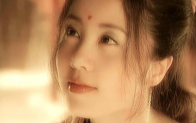黄多多颜值被赞,孙莉功不可没:曾经的唐人一姐,年轻时到底多美(组图) - 10