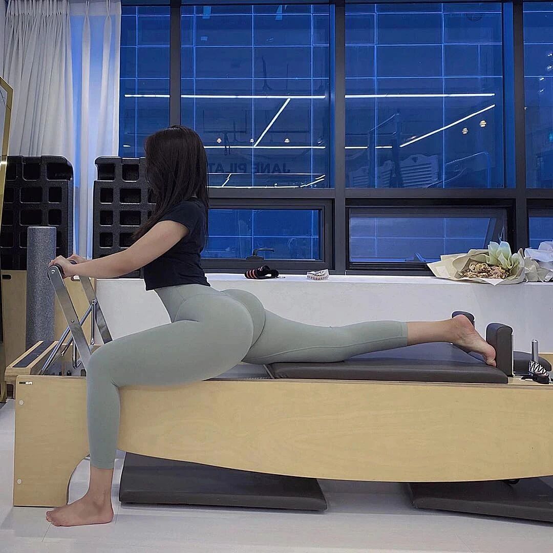 【美女】163cmD杯女私教，身材超100分，根本顶不住啊（组图） - 1