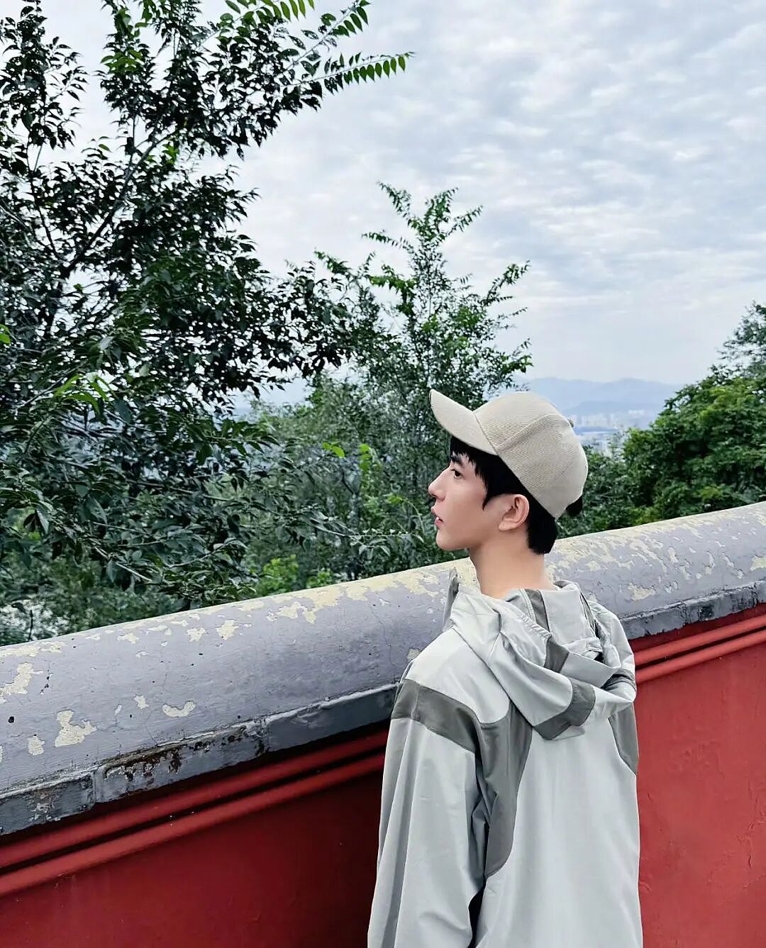 于朦胧坠亡疑云升级,牵出多名大佬:他的最后一夜,到底发生了什么?(组图) - 20