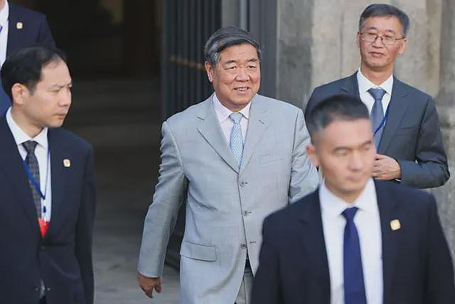 中美马德里经贸会谈：“周五习特通话”TikTok争议有望敲定（组图） - 2
