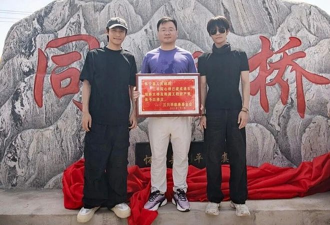 三只羊复播！嘴哥紧张，乔妹瘦了，小杨哥缺席，小黄在外网爆红（组图） - 17