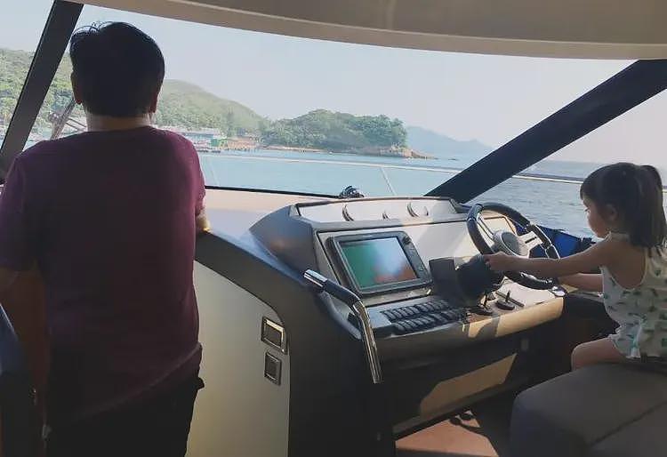 尔东升女友高调晒女儿，秦沛现身评论区支持，女方疑似成功转正（组图） - 3