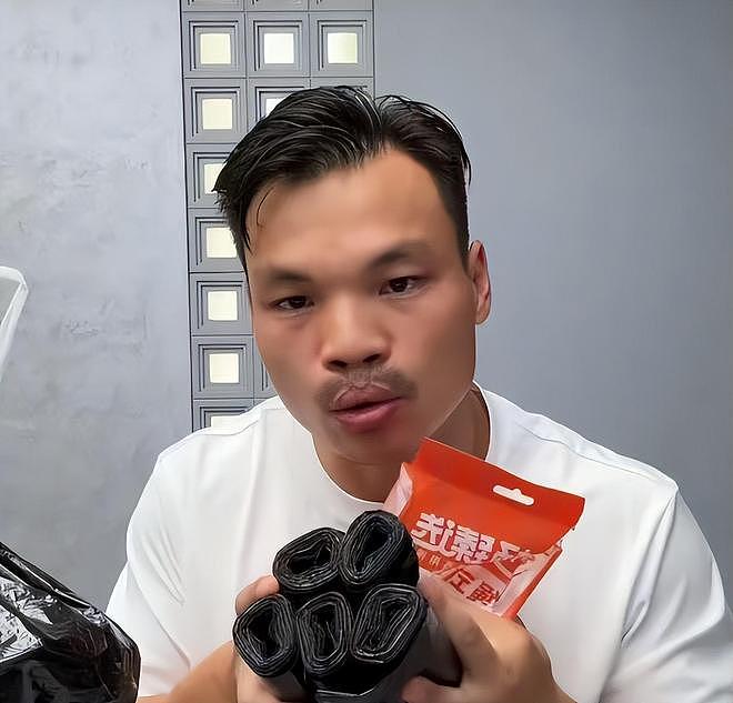 三只羊复播！嘴哥紧张，乔妹瘦了，小杨哥缺席，小黄在外网爆红（组图） - 15