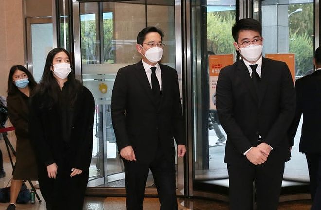 25岁三星太子入伍照曝光,剃平头很魁梧,放弃美国籍却恐难继家业(组图) - 3