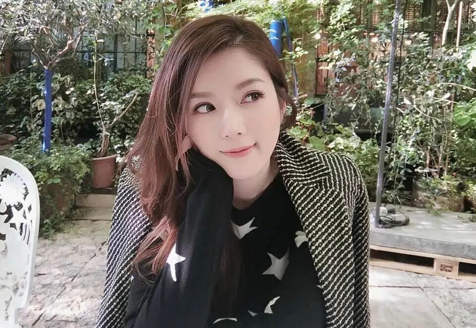 香港知名女星宣布离婚，恢复单身将复出拍剧，择偶优先考虑爱狗人士（组图） - 8