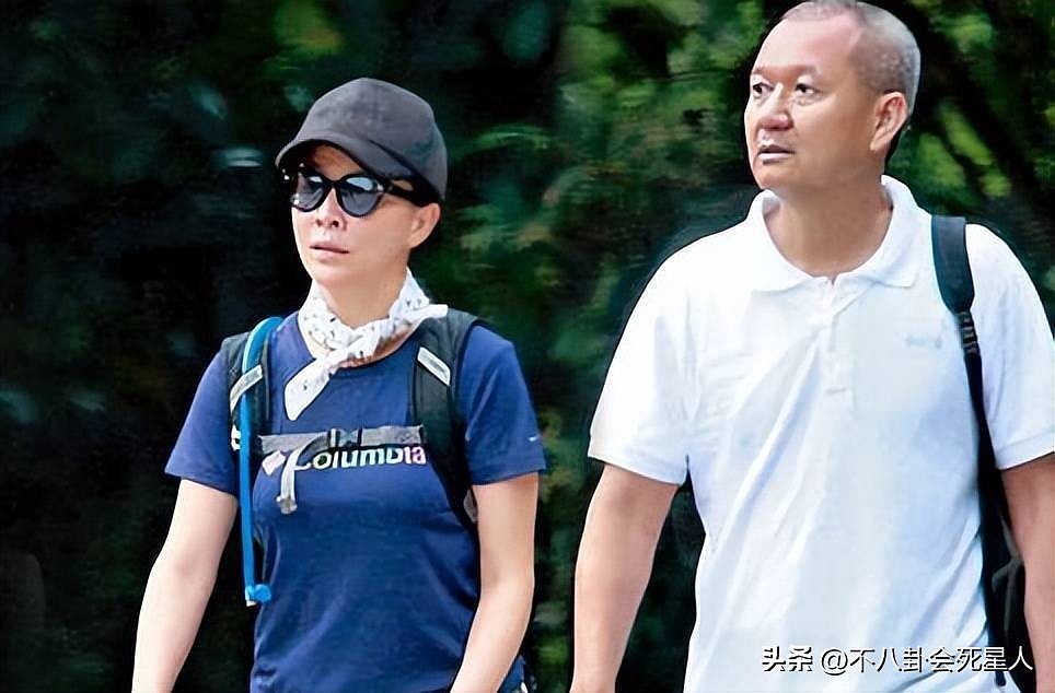 向太曝关之琳头婚被骗,男方摆酒钱都未结算,难怪关美人情路大胆(组图) - 16