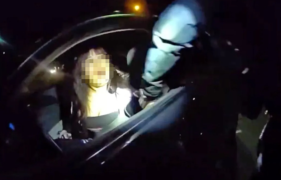 巨额和解！华人女子遭警员开枪重伤，获赔675万美元（组图） - 2