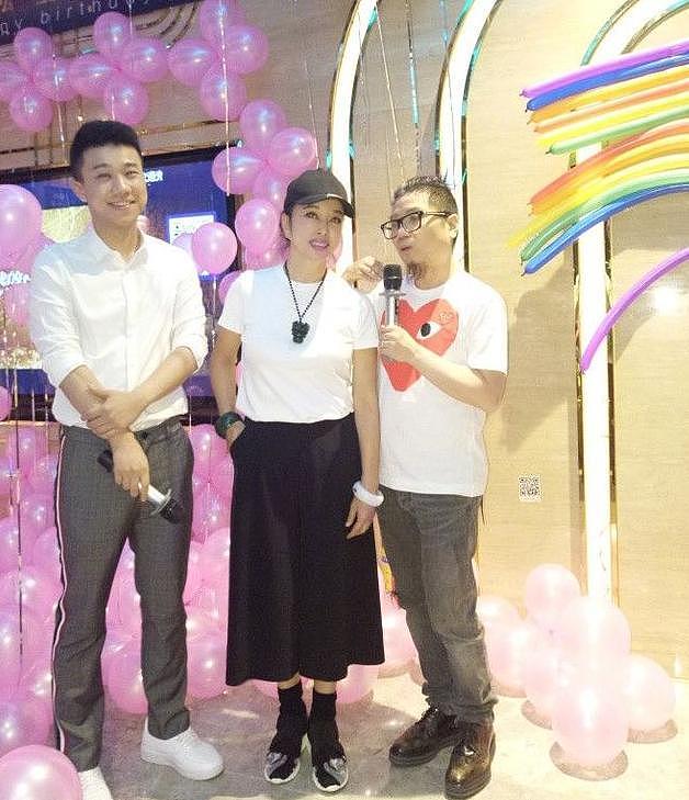 程青松豪华朋友圈曝光！郝蕾欣赏他，田海蓉亲近他，韩寒力捧他（组图） - 33