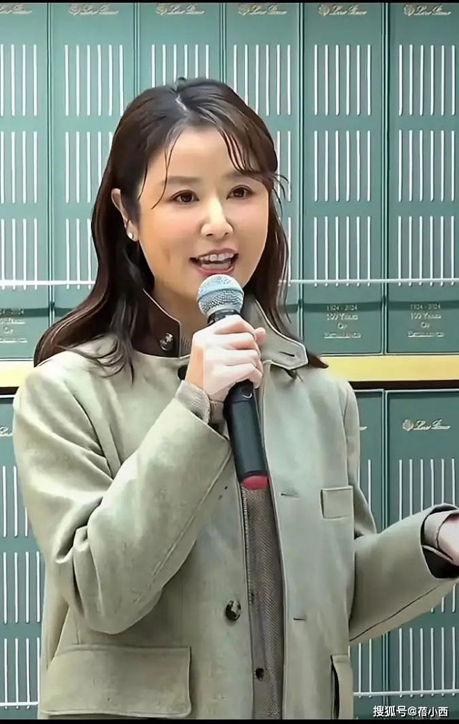 49岁林心如增肥后美得更高级，差点认不出（组图） - 1