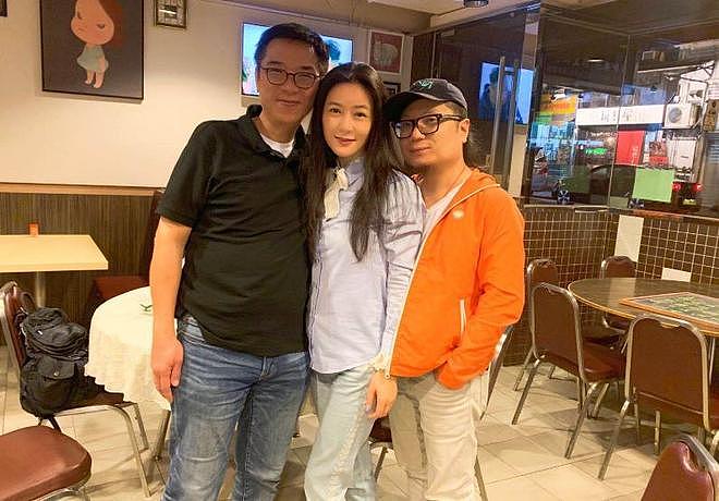 程青松豪华朋友圈曝光！郝蕾欣赏他，田海蓉亲近他，韩寒力捧他（组图） - 12