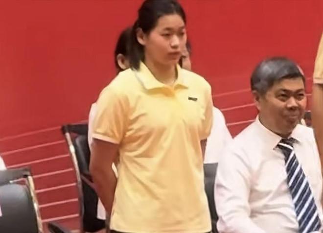 全红婵不去学校上课！变壮遭网友质疑：半退役？还能参加奥运会？（组图） - 1
