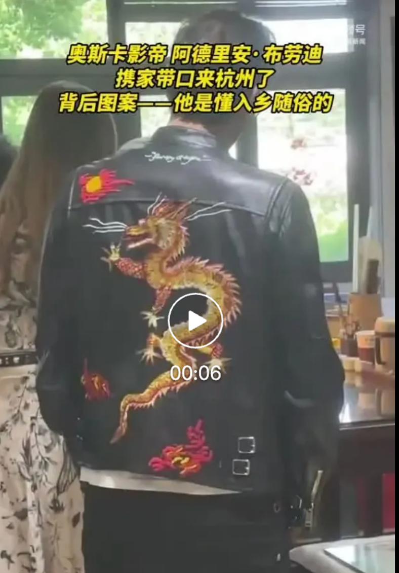 51岁顶级巨星近况曝光:二封奥斯卡影帝,片酬不足25万,靠卖画维持生计(组图) - 35