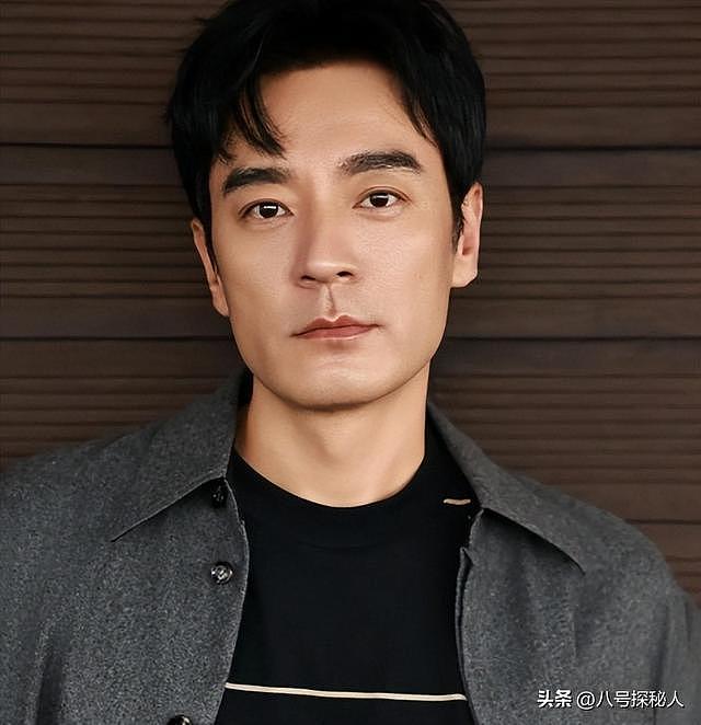 他娶过郝蕾，爱过王珞丹，负了殷桃，38岁时竟又娶了小十岁的师妹（组图） - 1
