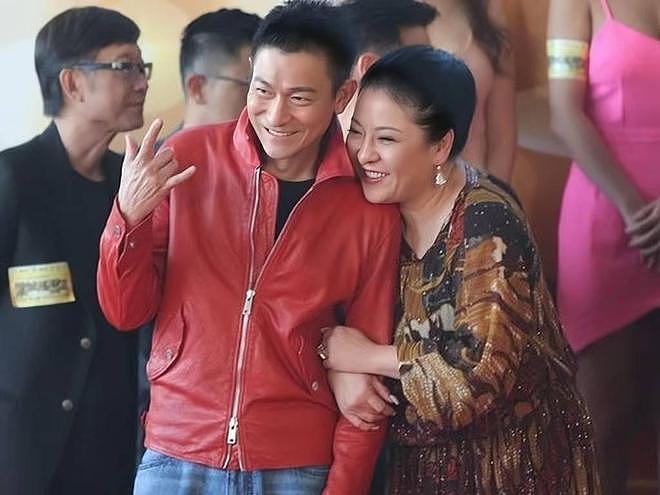 向太曝刘德华两度破产惨状！只有自己出手相助，主动撕毁4000万欠条（组图） - 1