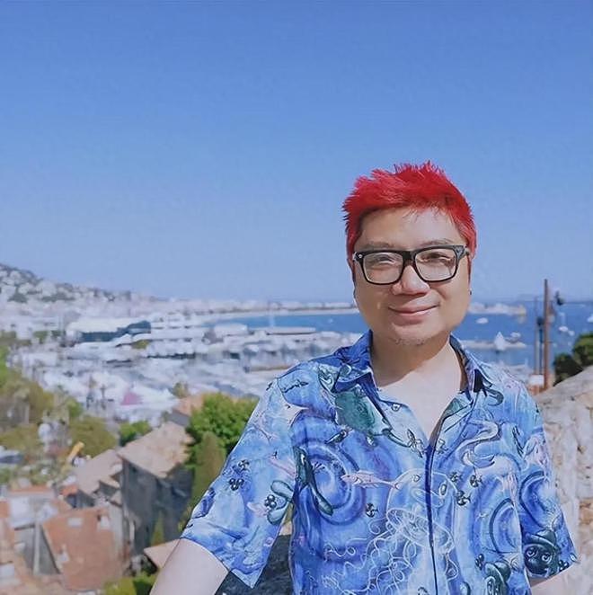 程青松朋友圈曝光！刘晓庆力挺他，田海蓉资助他，黄晓明为他庆生（组图） - 1