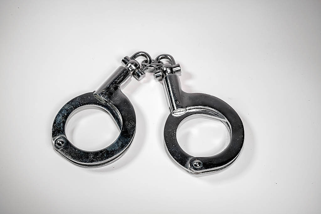 农妇与法官言语冲突被罚10万拘15日，让人看不懂（组图） - 2