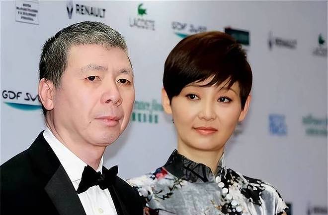 58岁徐帆与冯小刚离婚？徐帆回应了，19岁女儿徐朵也发声（组图） - 5