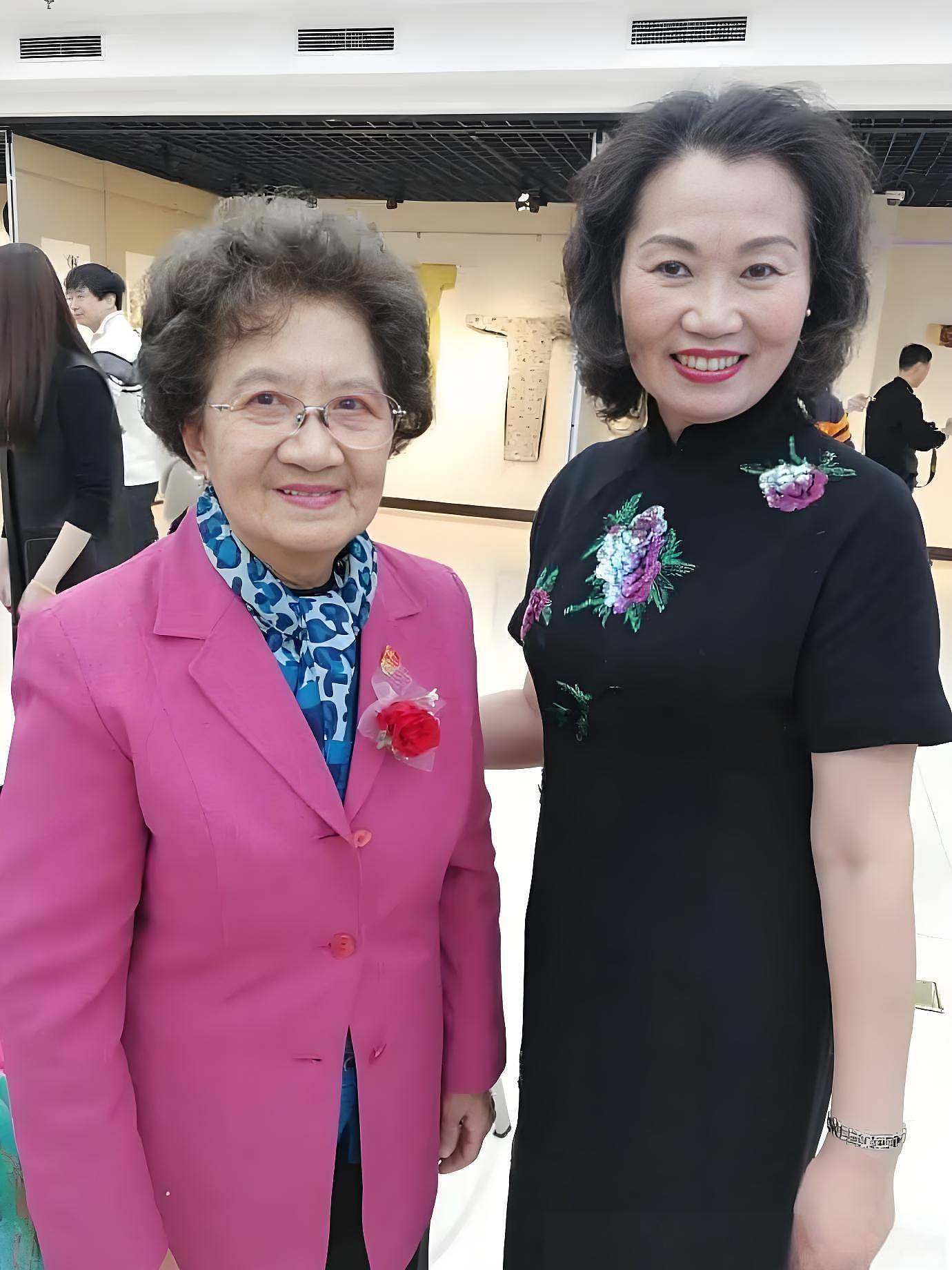 “国民奶奶“陈奇离世！她有两次婚姻，两女儿在英国（组图） - 19