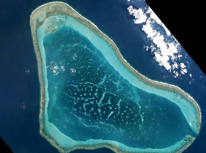 中菲再爆冲突！菲律宾公务船遭中国海警水炮攻击1船员受伤（组图） - 2