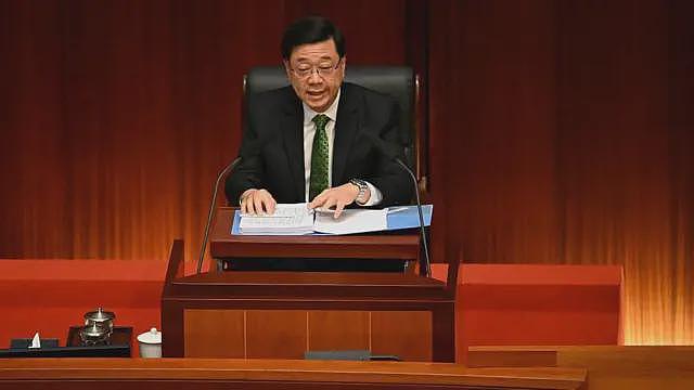 香港施政报告2025：加快发展北都、“爱国者治港”原则“已全面贯彻落实”（组图） - 1