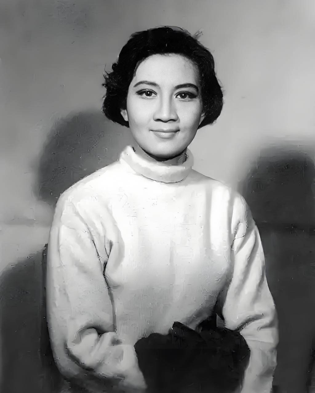 “国民奶奶“陈奇离世！她有两次婚姻，两女儿在英国（组图） - 2