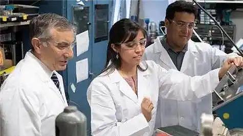 2万名科学家集体离美，美国成人才坟场？外媒破防：给中国做嫁衣（组图） - 5