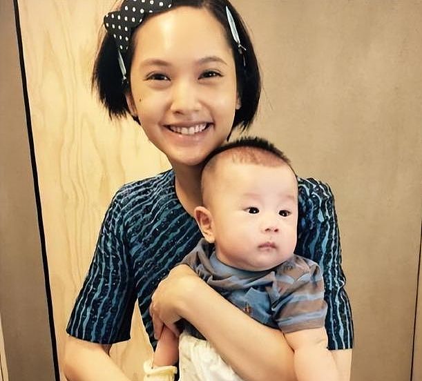 42岁杨丞琳突遭健康危机，术后休养中，李荣浩贴心守护（组图） - 4