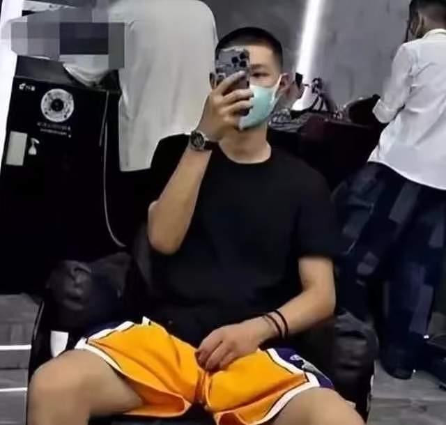 李双江现身新疆，和小27岁妻子同框状态好（组图） - 13