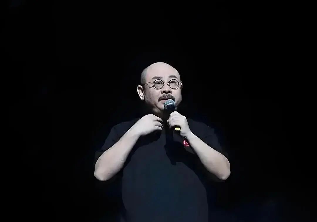 打败周杰伦成为新晋“华语一哥”,这个27岁“广东仔”只用了两张专辑(组图) - 43