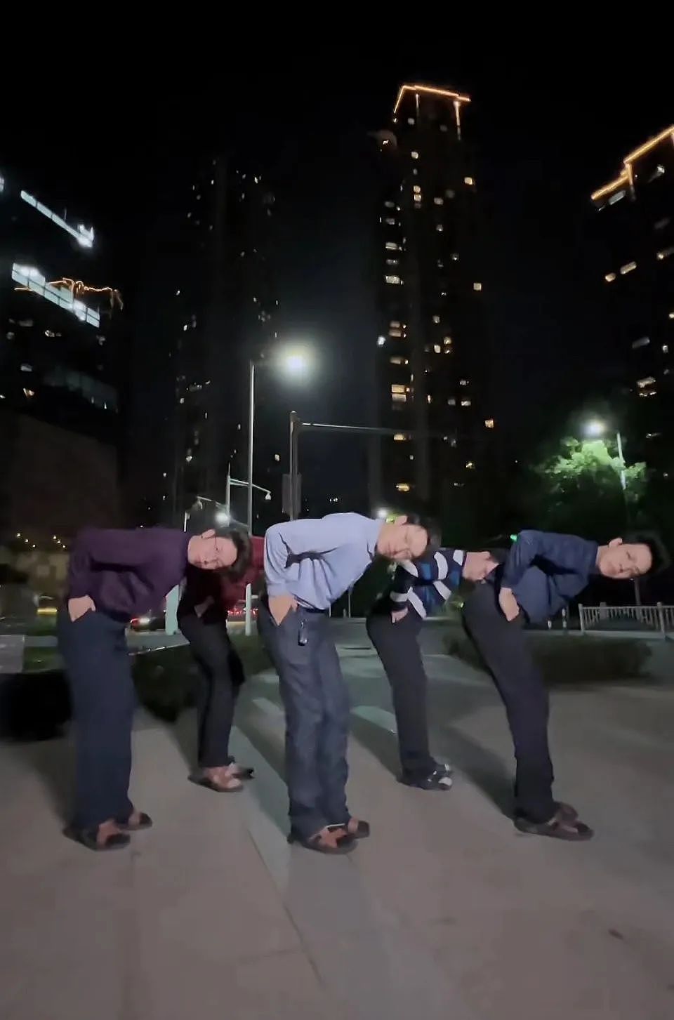 打败周杰伦成为新晋“华语一哥”,这个27岁“广东仔”只用了两张专辑(组图) - 6