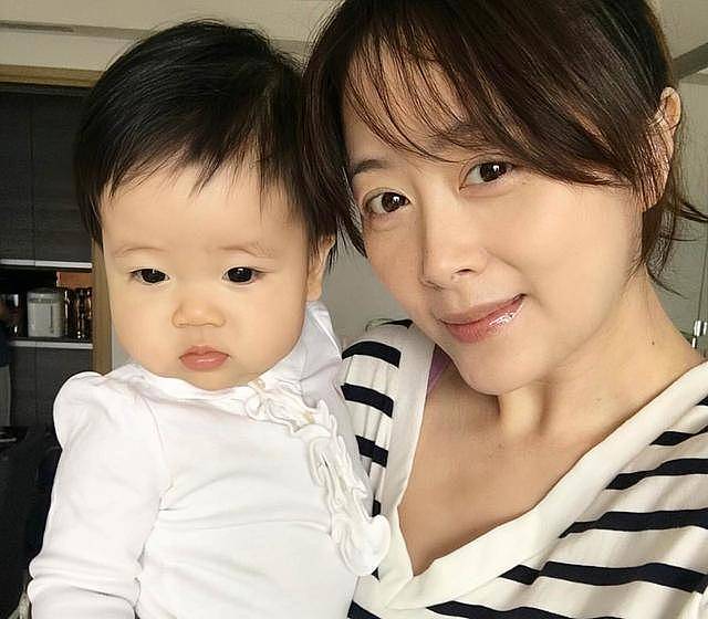 香港知名女星复出拍剧，状态冻龄依旧甜美（组图） - 4