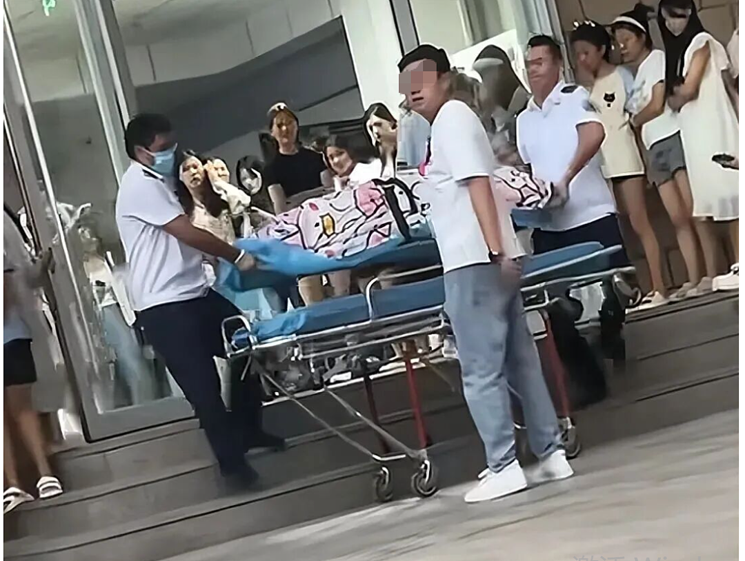 唏嘘！甘肃高校宿舍秒变 “产房”，大二女生热搜爆掉：2025最离谱出生地址填“上铺”（组图） - 8