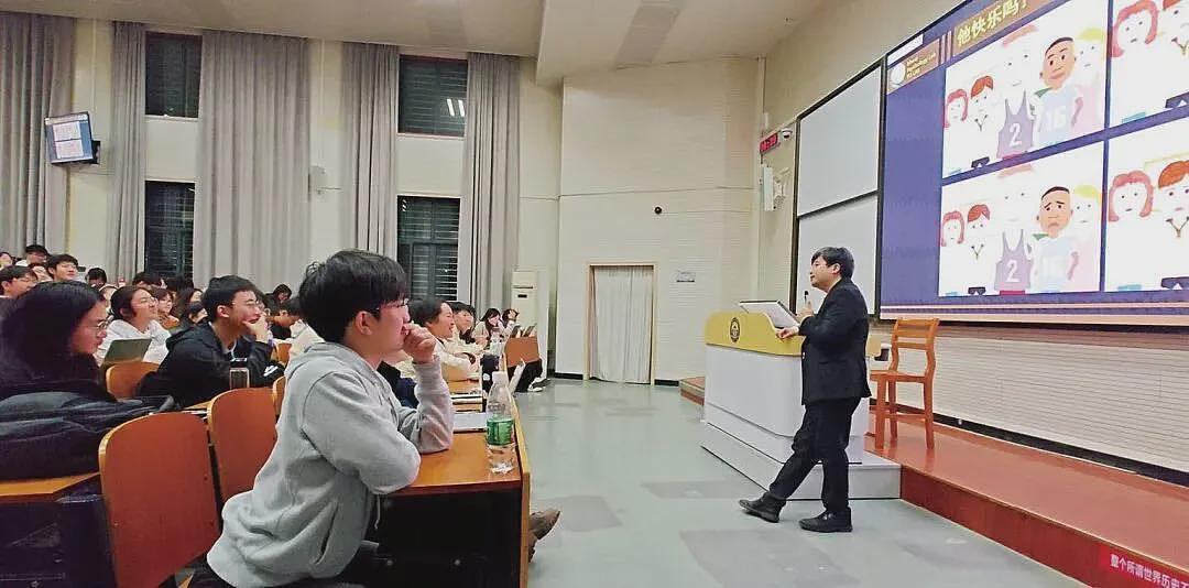 媒体：这年头，还有“早恋”这回事吗？（组图） - 2