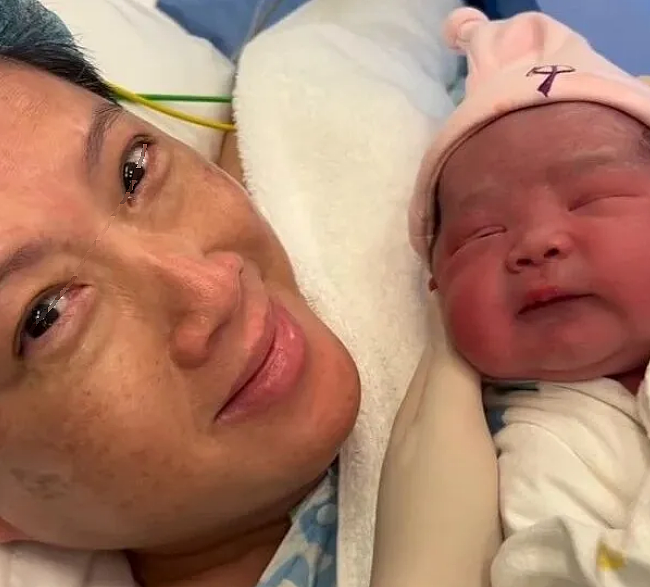 恭喜成功生二胎！58岁狂打保胎针，生子差点中风，今宣布封肚再也不生（组图） - 20