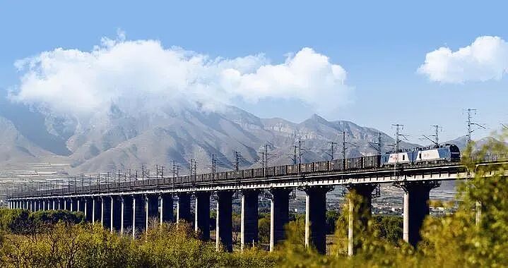 中国最赚钱货运铁路:年赚90亿,藏着一个关键密码(组图) - 8