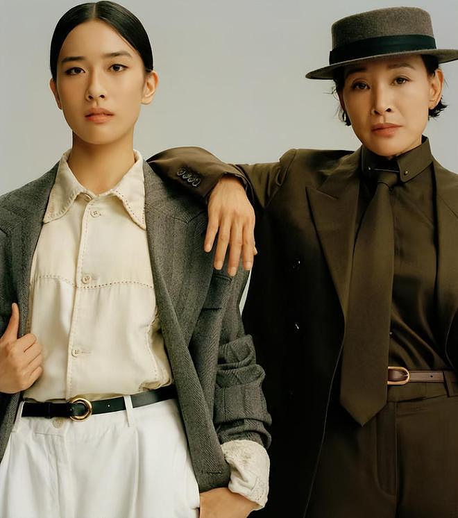 陈冲母女合体拍杂志被嘲，网友抗拒女儿出道，追问弃养双胞胎去向（组图） - 1