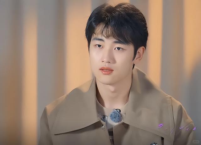 金莎也没想到，恋爱3年，小17岁男友孙丞潇，竟走上了贾冰的老路（组图） - 12