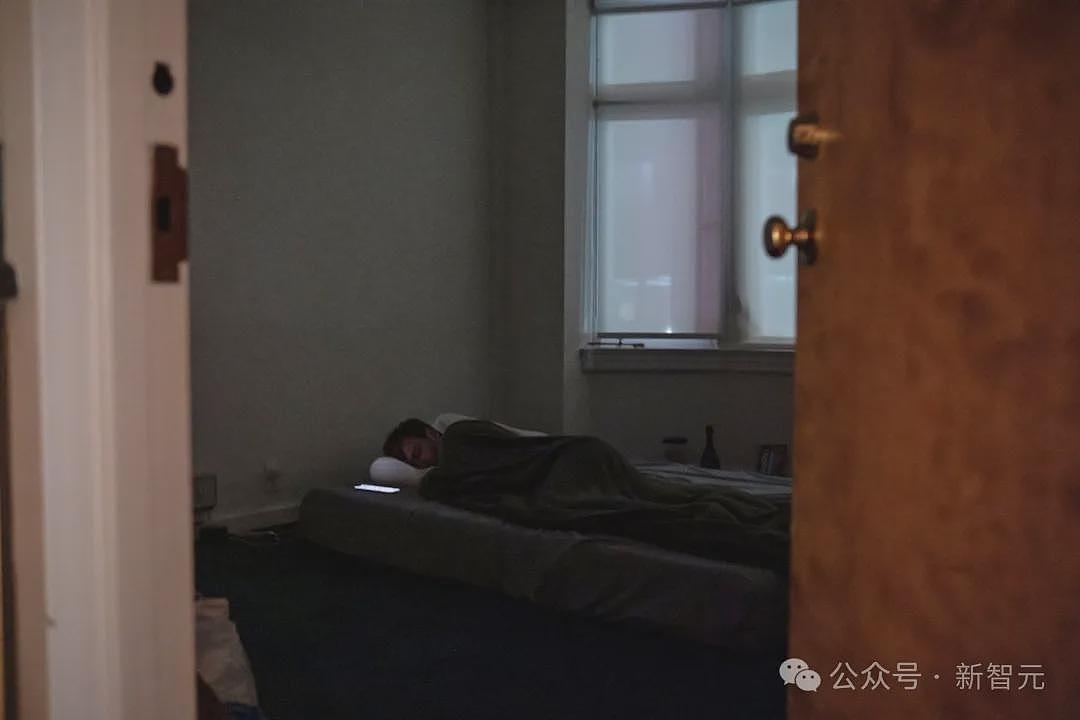 周周996，顿顿预制餐！美国AI界00后卷疯了（组图） - 16