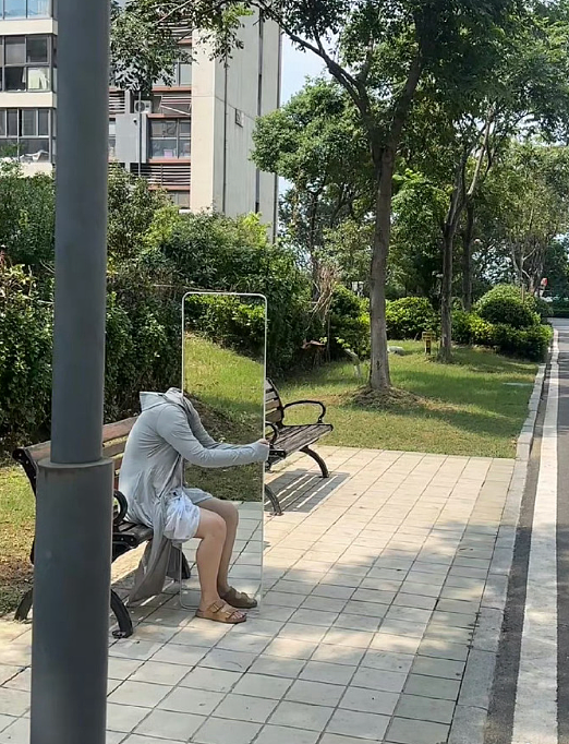 【爆笑】富豪立遗嘱要把80亿元给陌生人？网友酸哭：红眼病真的要犯了！（组图） - 53
