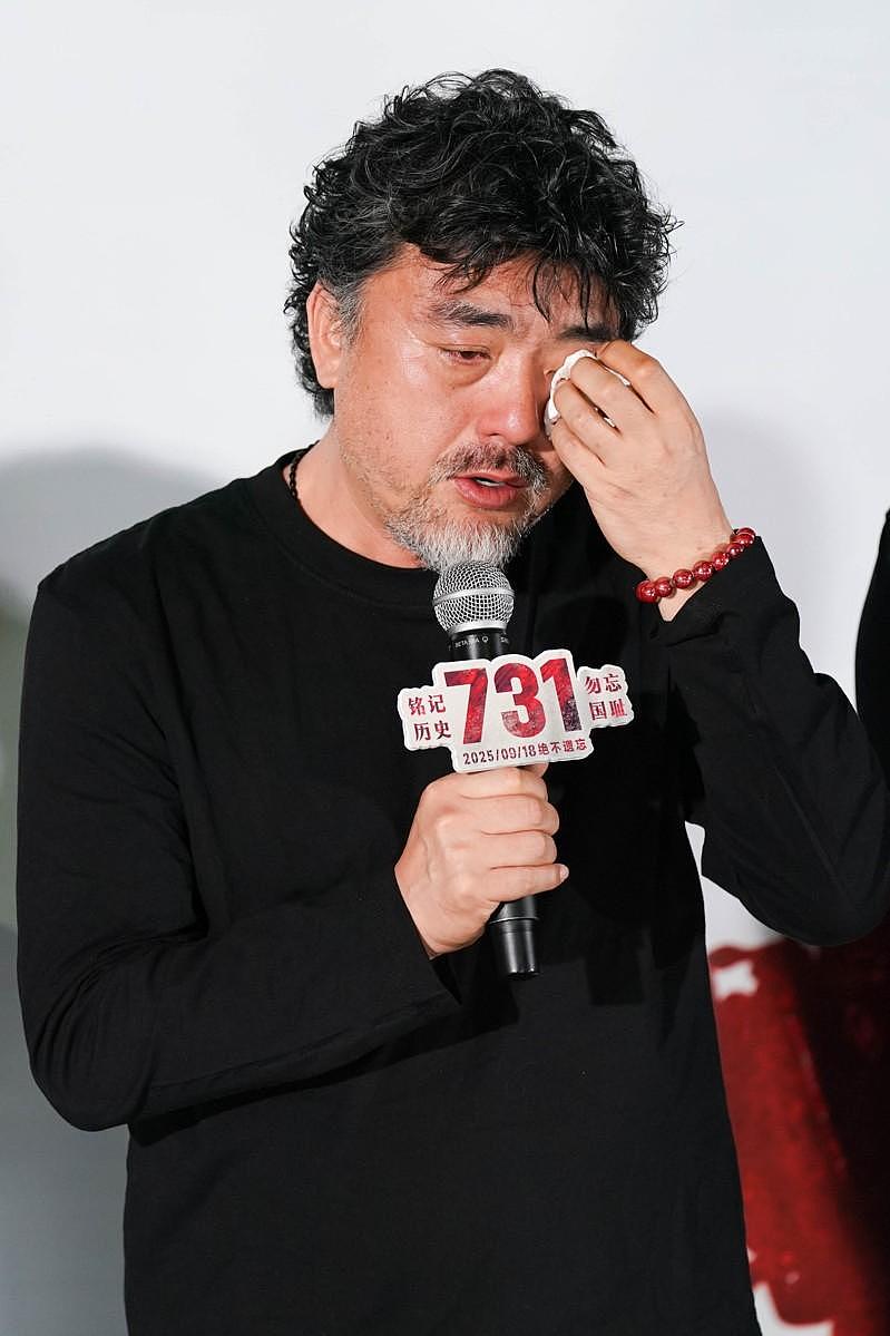 抗日电影731哈尔滨首映，有观众看到哭：尺度太大了（组图） - 1