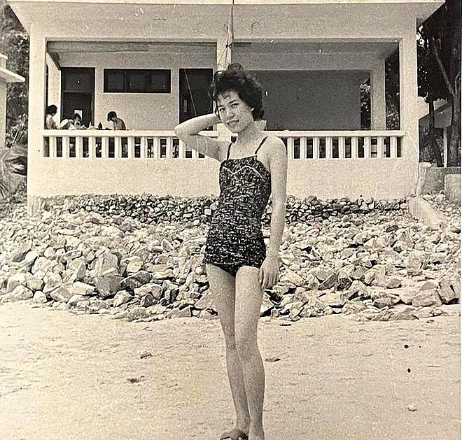 她一生跑龙套，拒绝求爱，87岁住老破小，凭啥成观众心中最美女神（组图） - 5