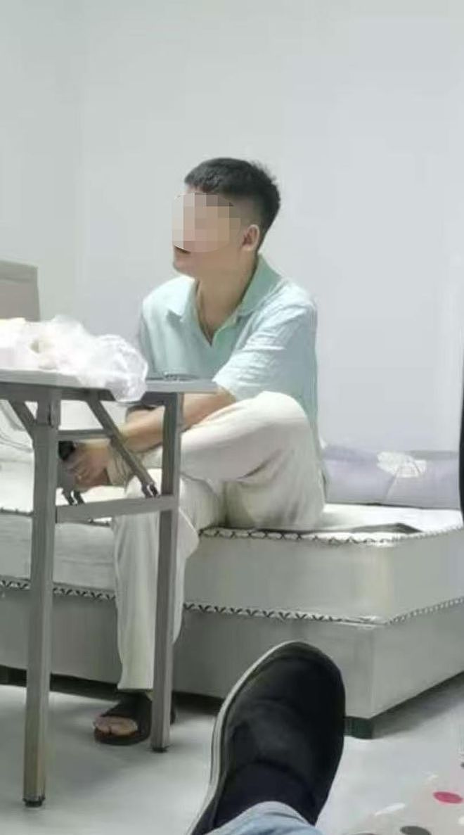 小心“张云龙”！多名受害者及家属指认：他已诱骗至少4人到柬埔寨同一电诈园区（组图） - 4