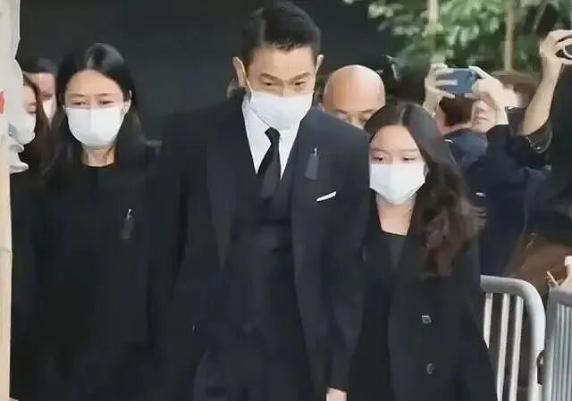 刘德华12岁女儿近照曝光，气质不输刘亦菲，网友：简直是内娱最美“星二代”（组图） - 3